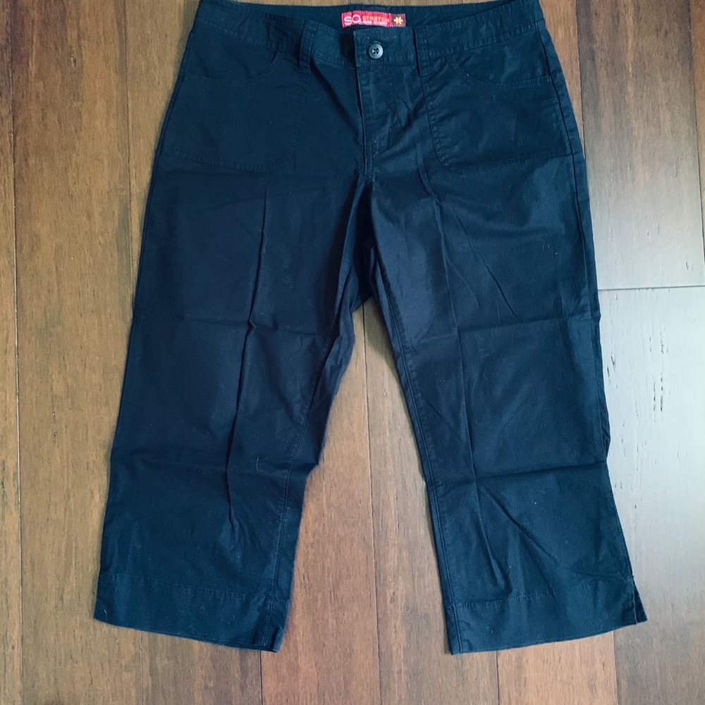 Lightweight black capris - Picture 4 of 6